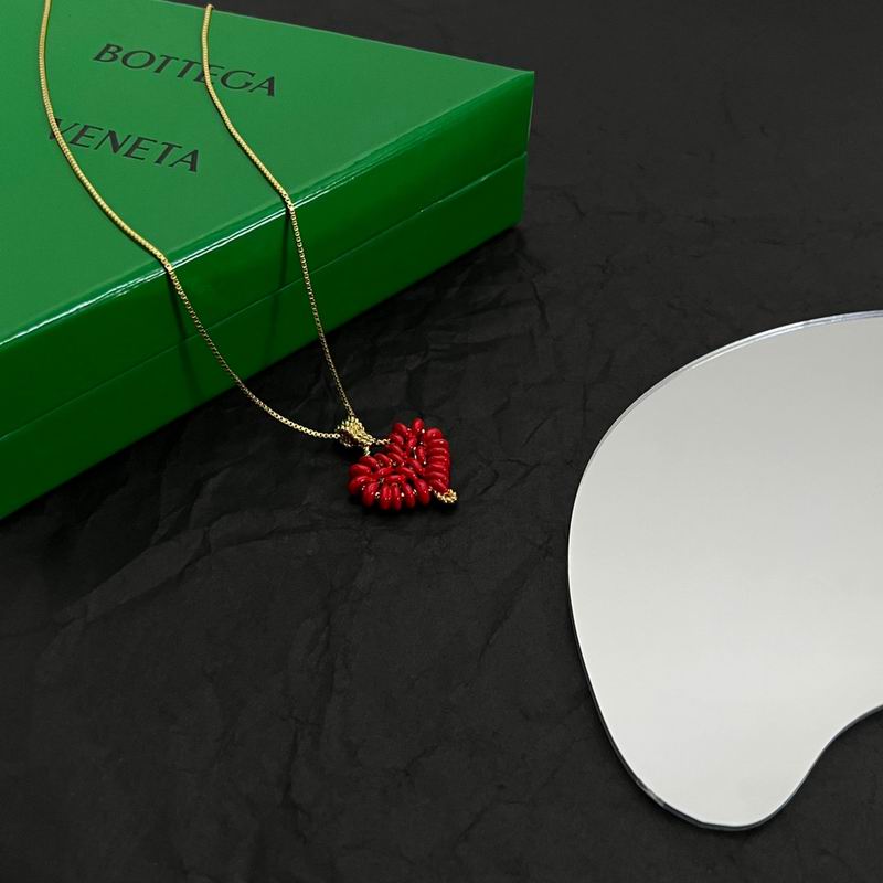BV Necklace 01lyx17